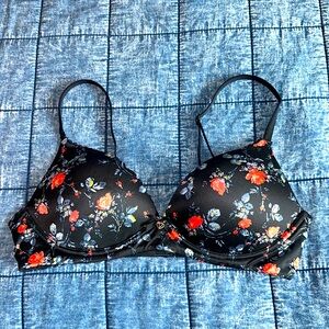 Victoria's Secret Black Floral Lightly-Lined Smooth Demi Bra (34B)